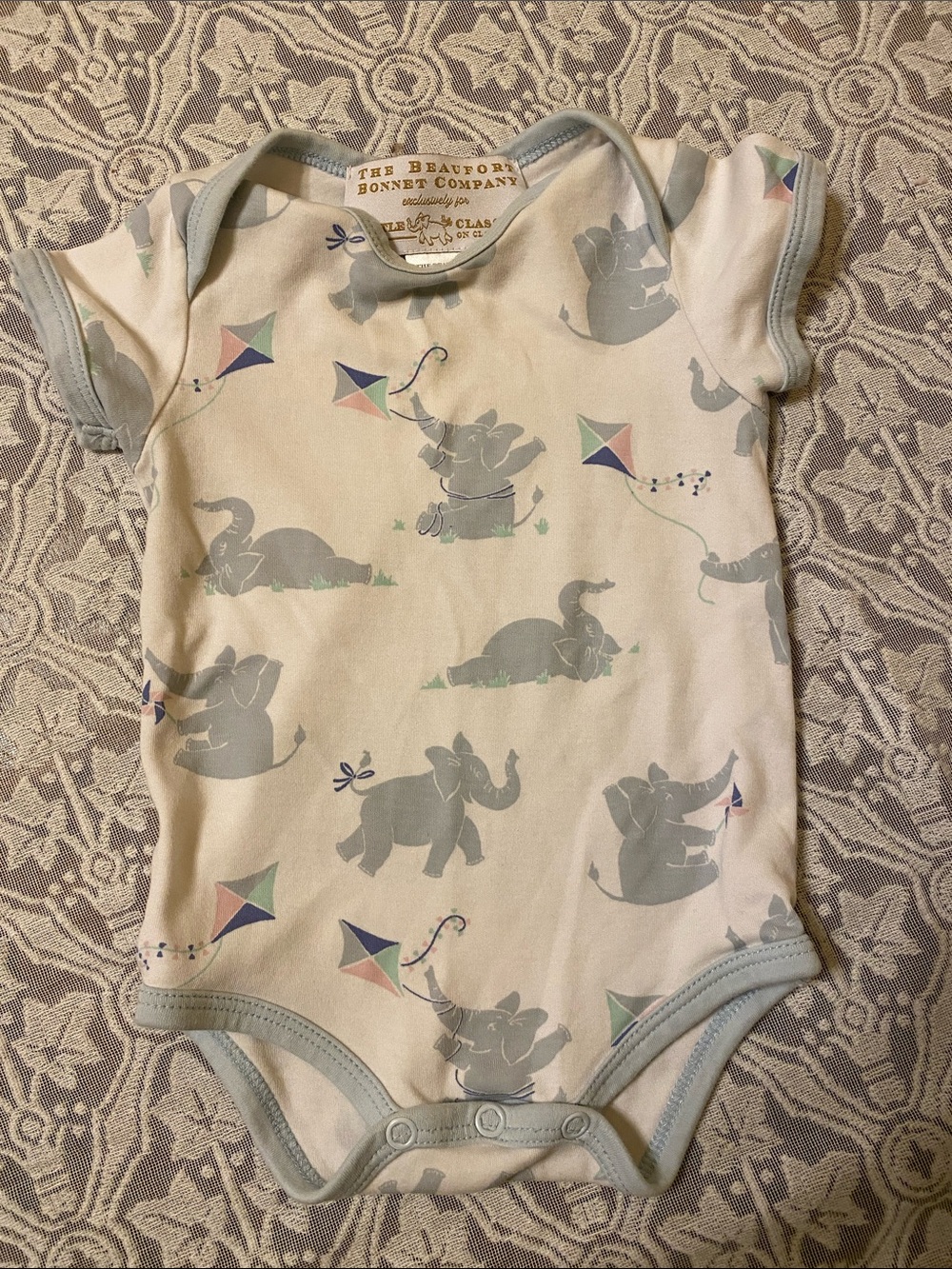 The Beaufort Bonnet Company Cream Onesie with Gray Elephant & Pastel Kites